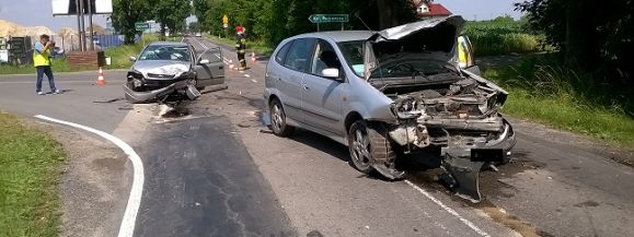 Czołowe zderzenie w Podzamczu - Zdjęcie główne