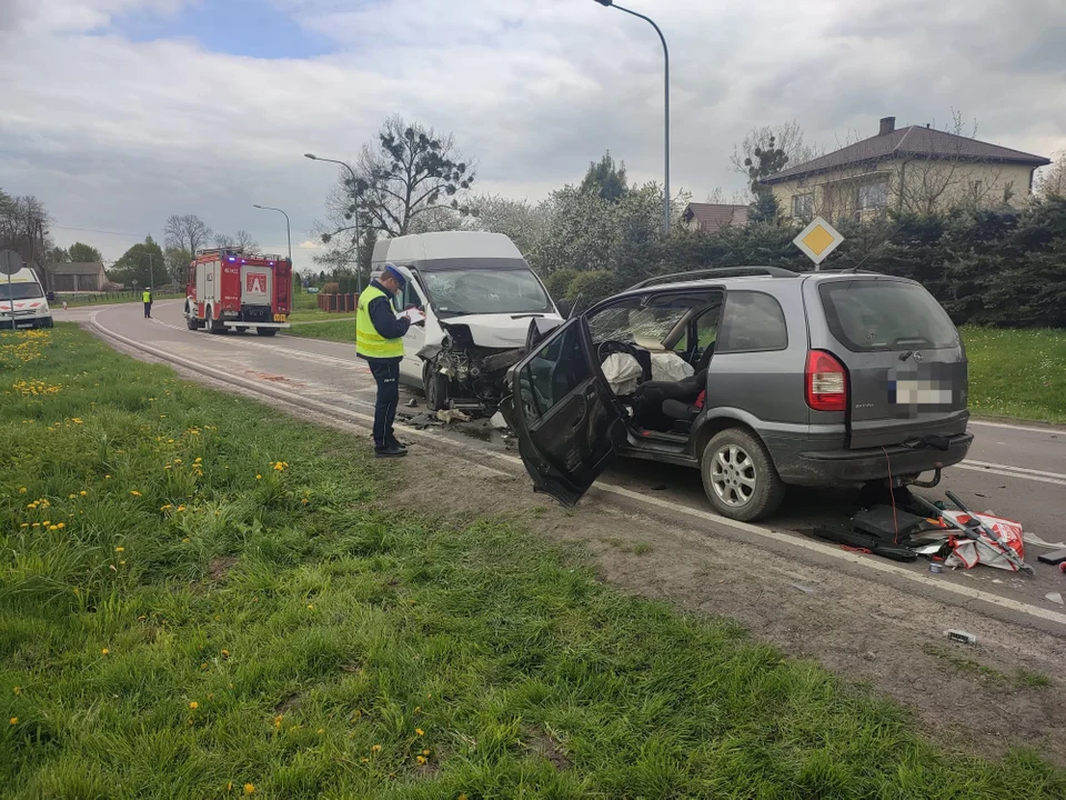 Powiat łęczyński: Dwie osoby zmarły po wypadku w Starej Wsi - Zdjęcie główne