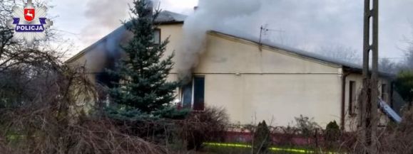 Palił się dom w Stefanowie - Zdjęcie główne