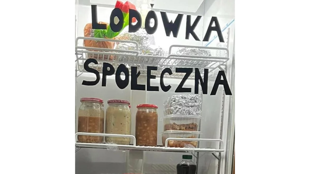 Lodówki społeczne w Łęcznej. Podziel się jedzeniem - Zdjęcie główne