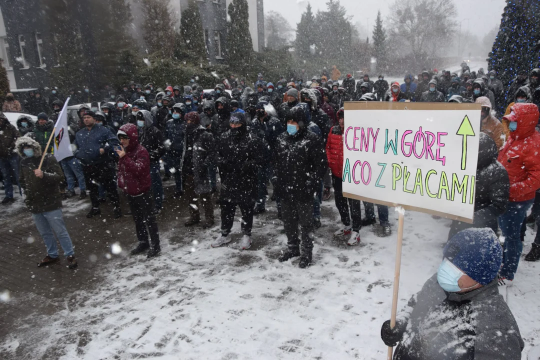 Górnicy pikietowali pod siedzibą zarządu LW Bogdanka  - Zdjęcie główne