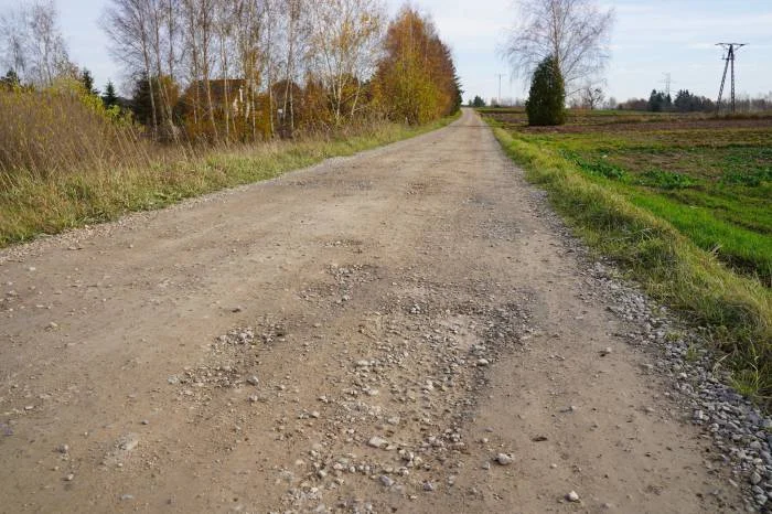 Mieszkańcy Starej Wsi-Kolonii walczyli o tę drogę 30 lat, ma być gotowa w kwietniu - Zdjęcie główne