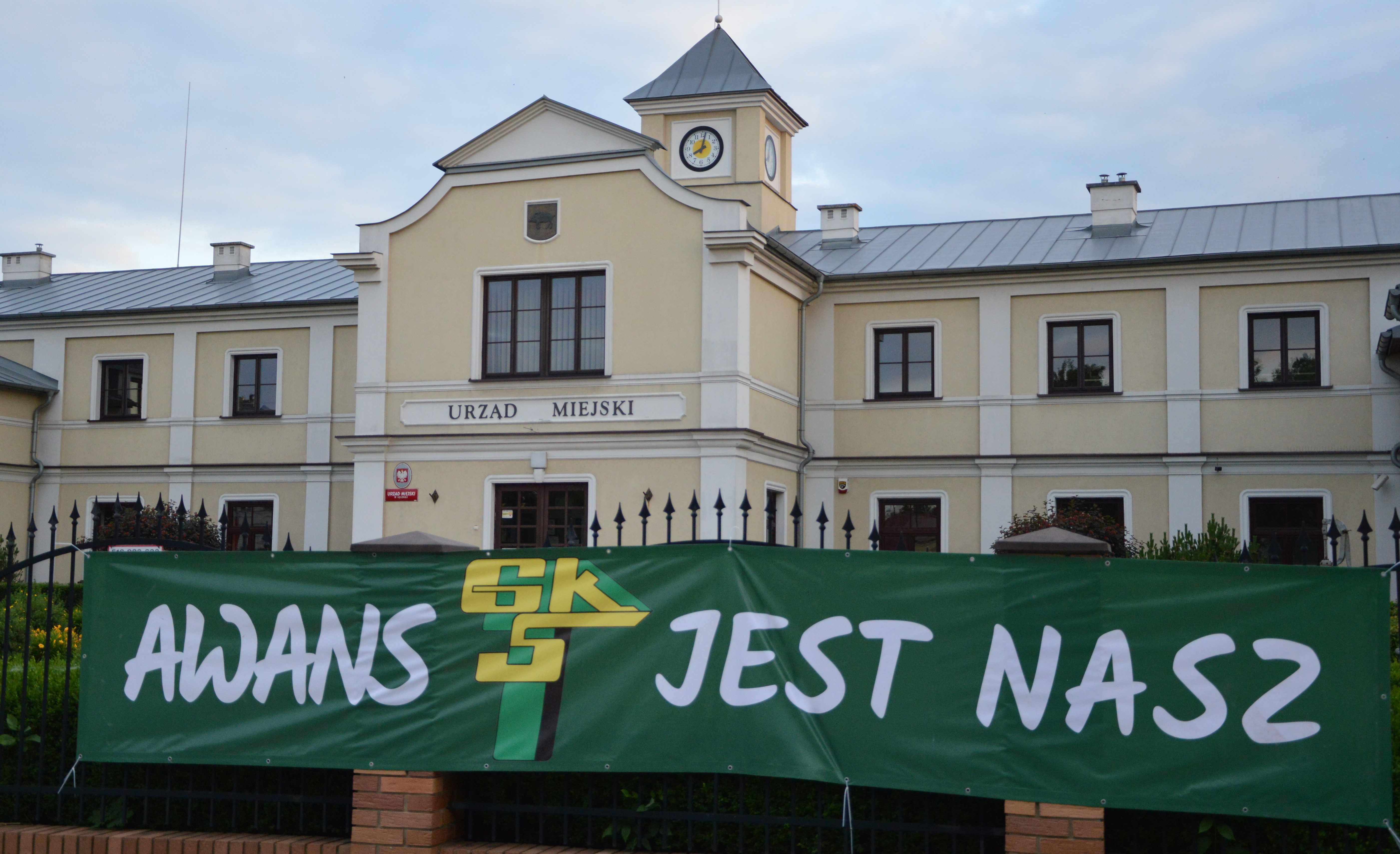 "Awans jest nasz" - nie raz zaśpiewali po niedzielnym meczu z ŁKS-em kibice zielono-czarnych