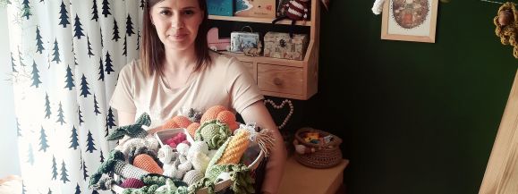 Olga robi piękne warzywa z włóczki. Zagłosuj na łęczniankę! - Zdjęcie główne