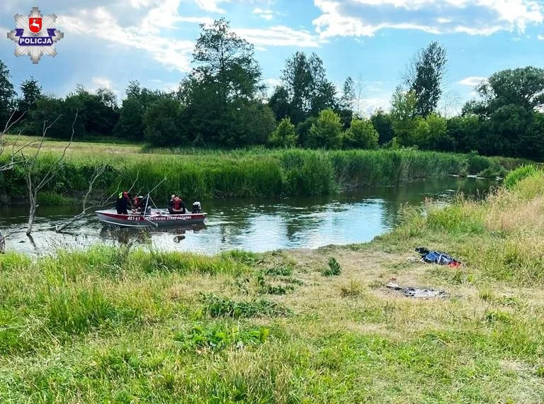 Powiat łęczyński: Wyłowili ciało mężczyzny z jeziora. Kolejna osoba jest poszukiwana - Zdjęcie główne