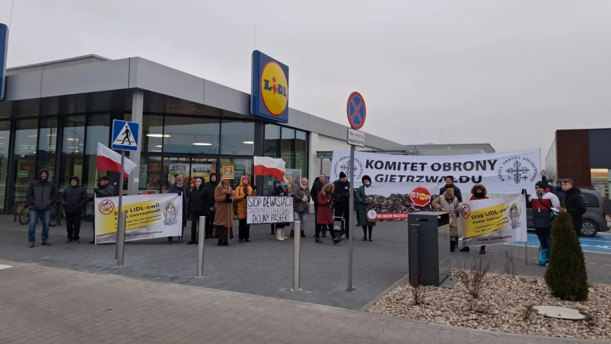 Protestują w Zamościu. Jest powód? - Zdjęcie główne