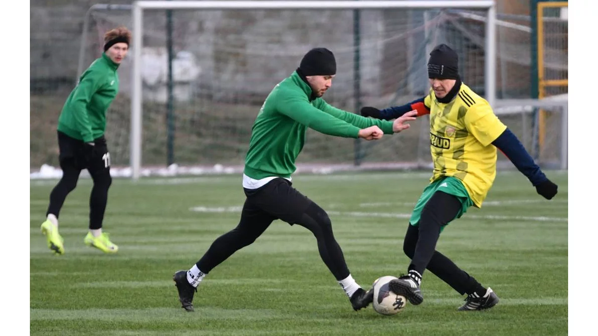 Weekend pełen sparingów piłkarskich. Kto z kim i kiedy? - Zdjęcie główne